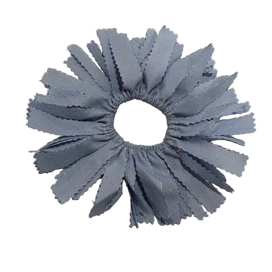 Pom-Pom Scrunchie